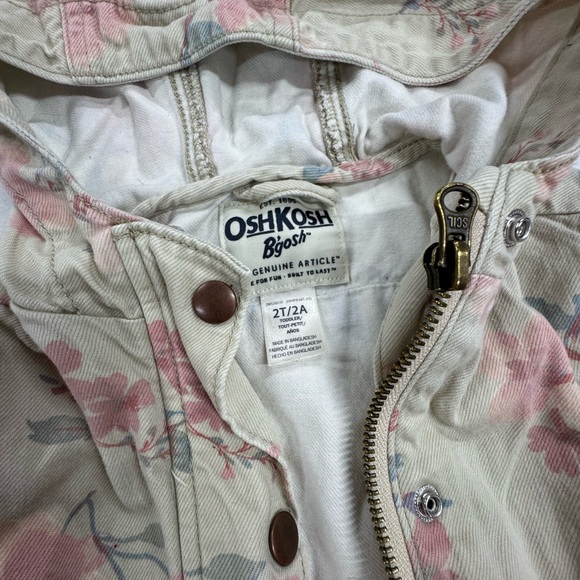 Toddler Oshkosh jacket - size 2T - Picture 2 of 2